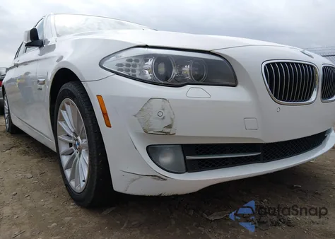 2011 BMW 535I xDrive z USA, uszkodzony, nr VIN WBAFU7C55BC879315
